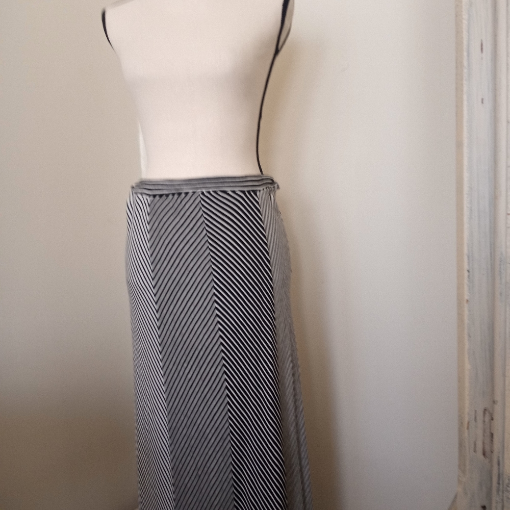 Dolan skirt